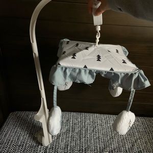 Crib mobile